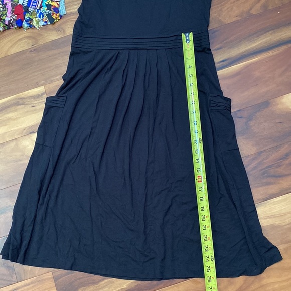 Adorable sleeveless soft  jersey style side pocket dress Size S - Picture 7 of 8